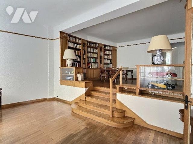 Vente Appartement 6 pièces 148.48 m2 Paris 16ème