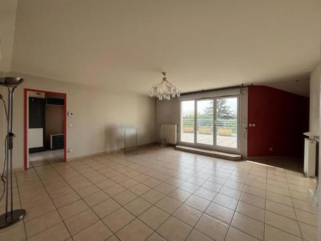 Vente Appartement 6 pièces 150.2 m2 Sathonay Camp