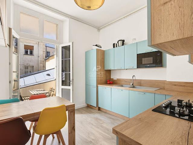 Vente Appartement 6 pièces 154 m2 Versailles