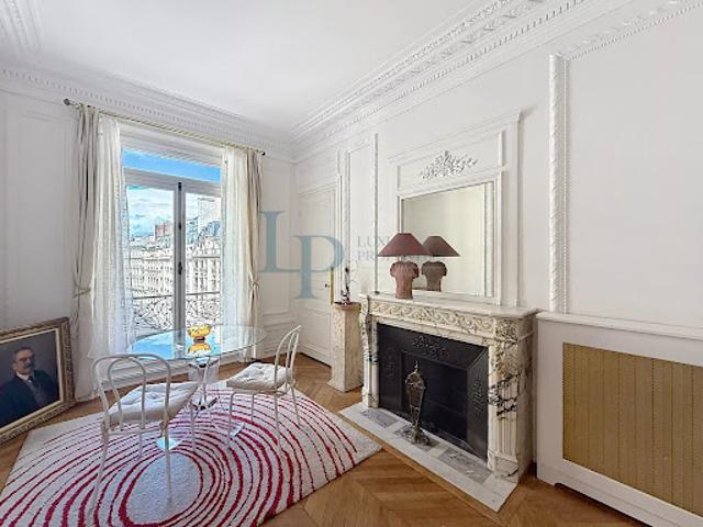 Vente Appartement 6 pièces 157.55 m2 Paris 8ème