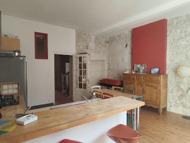 Vente Appartement 6 pièces 157 m2 Saintes