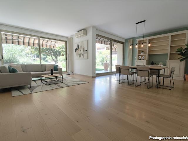 Vente Appartement 6 pièces 160 m2 Nimes