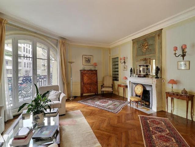 Vente Appartement 6 pièces 167.01 m2 Paris 16ème