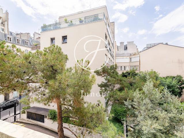 Vente Appartement 6 pièces 176.07 m2 Paris 17ème