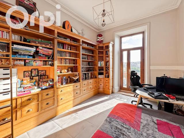 Vente Appartement 6 pièces 177 m2 Aubenas