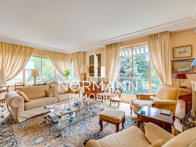 Vente Appartement 6 pièces 177 m2 Paris 16ème