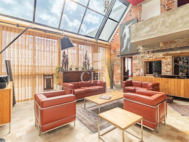 Vente Appartement 6 pièces 181.17 m2 Paris 11ème