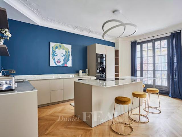 Vente Appartement 6 pièces 183.55 m2 Paris 16ème