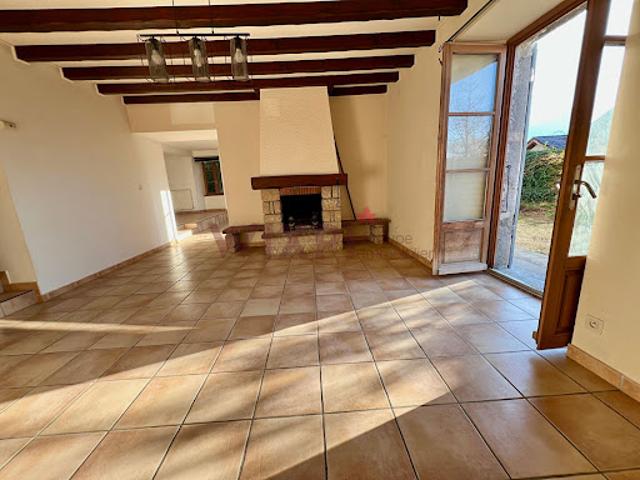 Vente Appartement 6 pièces 183 m2 Saint Nazaire les Eymes