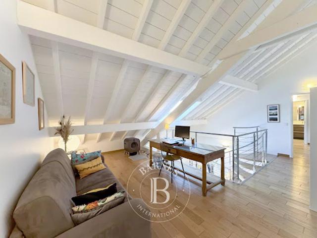 Vente Appartement 6 pièces 194.05 m2 Chambery