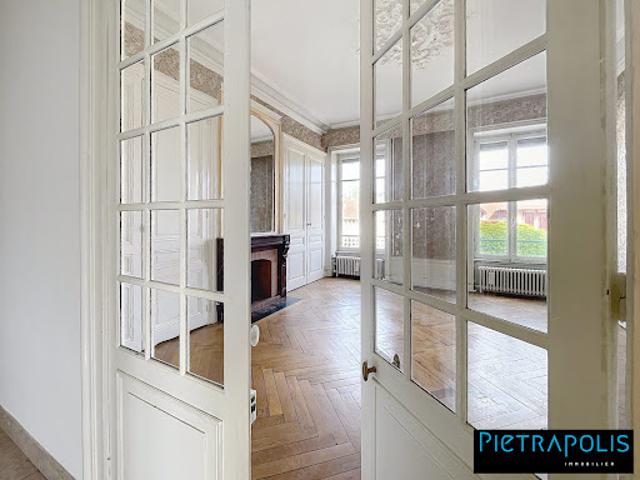 Vente Appartement 6 pièces 195.44 m2 Villefranche sur saone