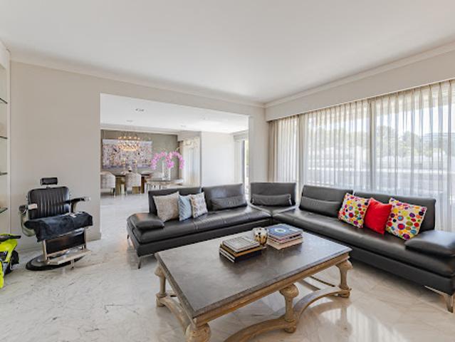 Vente Appartement 6 pièces 196 m2 Marseille 8ème