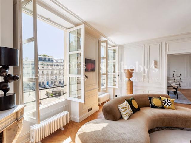 Vente Appartement 6 pièces 197.4 m2 Paris 7ème