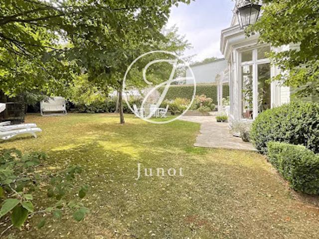Vente Appartement 6 pièces 211.7 m2 Lambersart