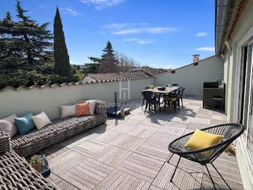 Vente Appartement 6 pièces 211.95 m2 Saint Rémy de Provence