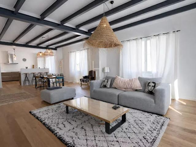 Vente Appartement 6 pièces 211.95 m2 Saint Rémy de Provence