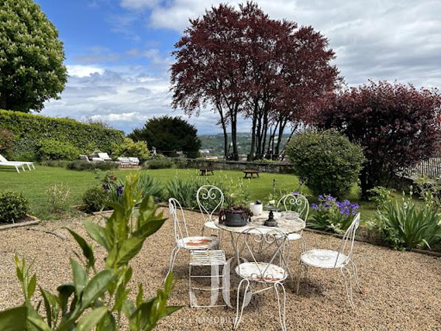 Vente Appartement 6 pièces 218 m2 Collonges au Mont d'Or