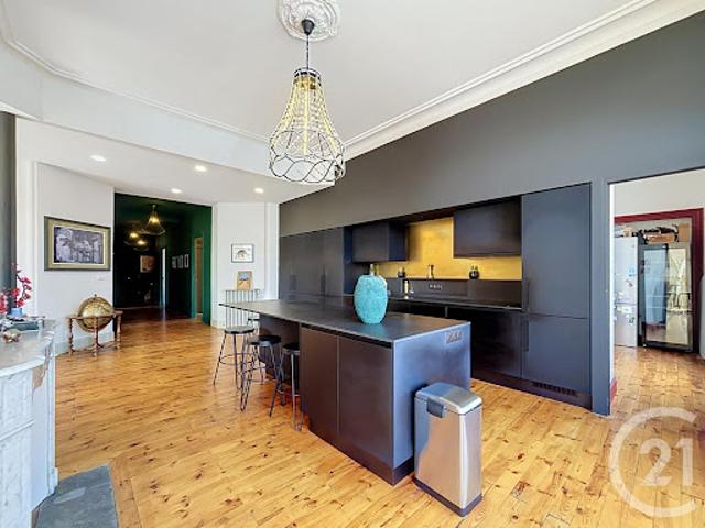 Vente Appartement 6 pièces 256.09 m2 Le Puy en Velay