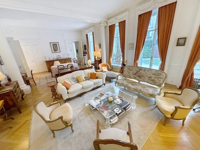 Vente Appartement 6 pièces 257 m2 Reims