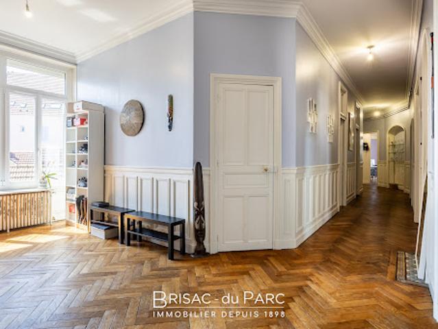 Vente Appartement 6 pièces 280 m2 Dijon