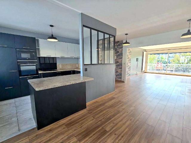 Vente appartement 6 pièces Caen Le Port Ste Thérèse 14