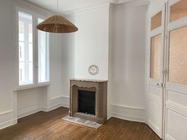 Vente appartement 6 pièces Nantes Centre Ville 44
