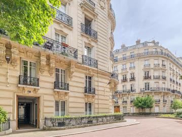 Vente Appartement 1 pièce 6.4 m2 Paris 15ème