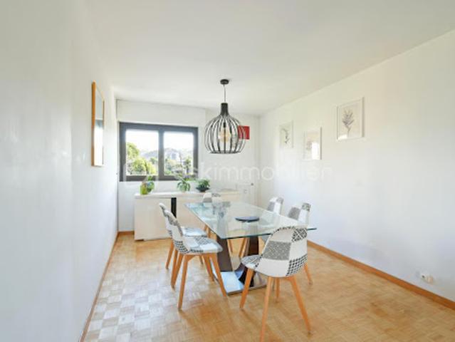 Vente Appartement 7 pièces 113.07 m2 Marseille 9ème