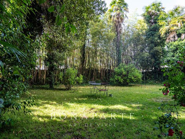 Vente Appartement 7 pièces 130.55 m2 Pau