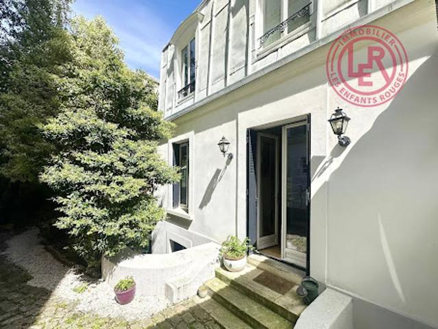 Vente Appartement 7 pièces 138.97 m2 Paris 15ème