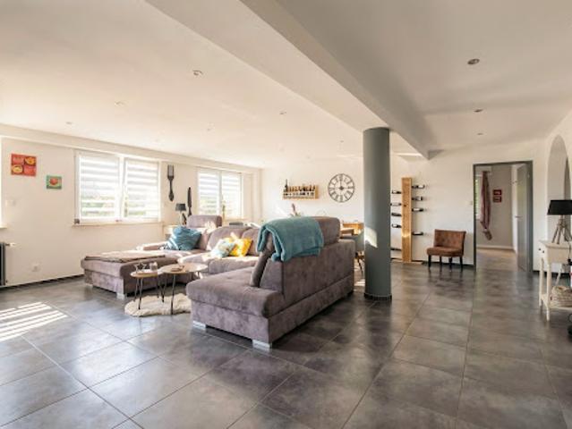 Vente Appartement 7 pièces 147.6 m2 Villé