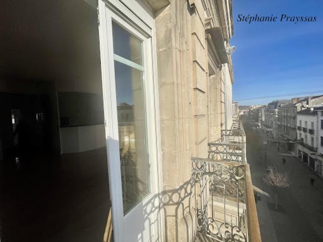 Vente Appartement 7 pièces 148.73 m2 Agen