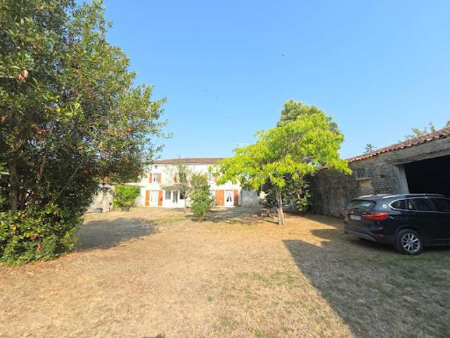 Vente Appartement 7 pièces 158 m2 Chassors
