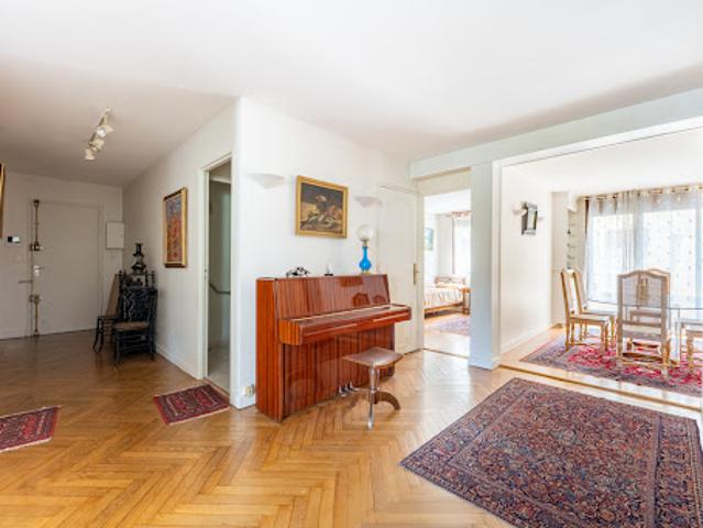 Vente Appartement 7 pièces 160.96 m2 Paris 16ème