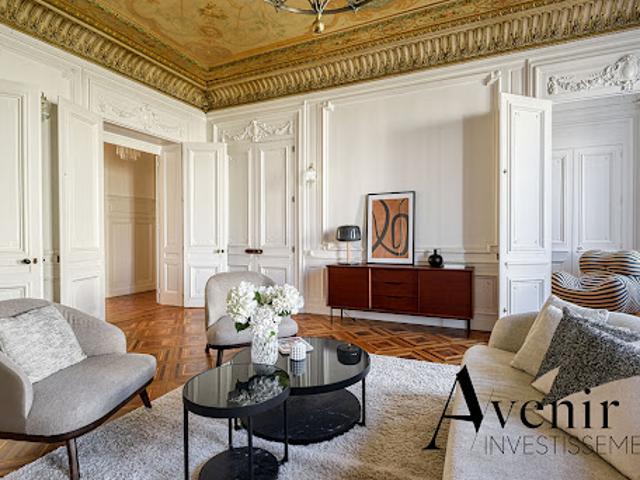 Vente Appartement 7 pièces 164.63 m2 Lyon 6ème