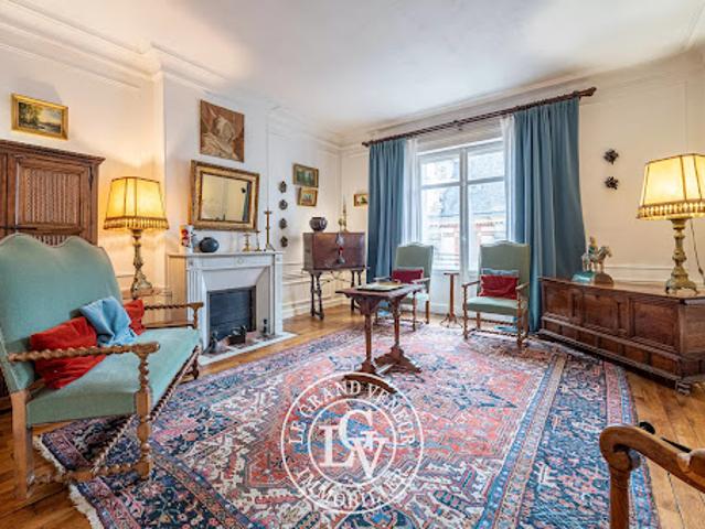 Vente Appartement 7 pièces 174.74 m2 Fontainebleau