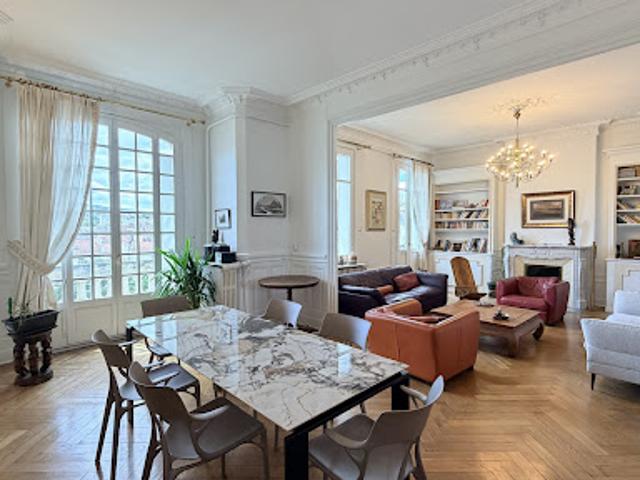 Vente Appartement 7 pièces 178.42 m2 Saint Etienne