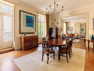 Vente Appartement 7 pièces 195.07 m2 Nantes