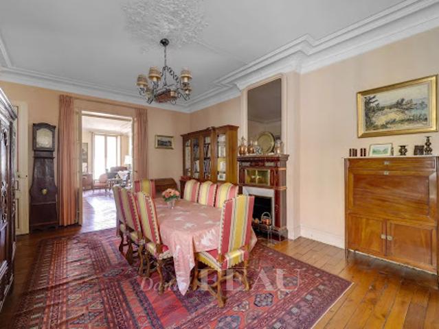 Vente Appartement 7 pièces 195 m2 Versailles