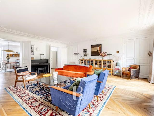 Vente Appartement 7 pièces 203.6 m2 Paris 7ème