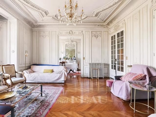 Vente Appartement 7 pièces 205.45 m2 Paris 3ème