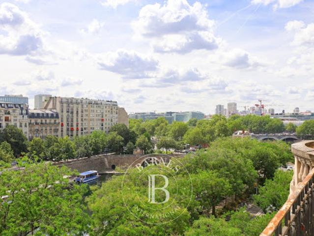 Vente Appartement 7 pièces 205.4 m2 Paris 4ème
