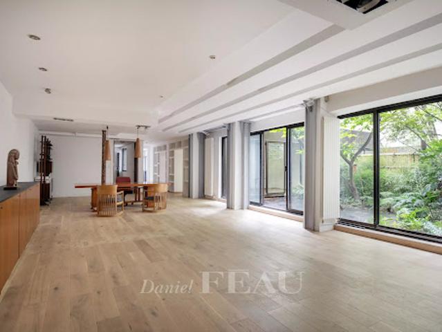 Vente Appartement 7 pièces 210.06 m2 Paris 9ème
