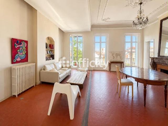 Vente Appartement 7 pièces 222.72 m2 Marseille 6ème
