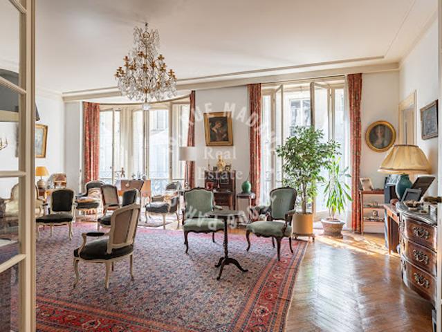 Vente Appartement 7 pièces 213 m2 Paris 16ème