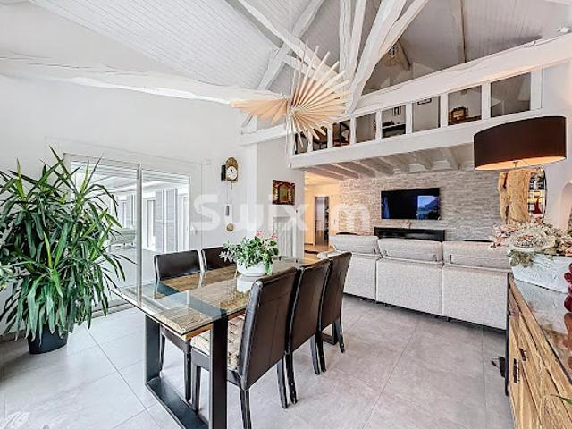 Vente Appartement 7 pièces 245 m2 Divonne les Bains