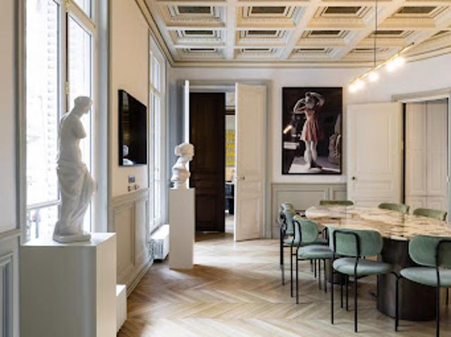 Vente Appartement 7 pièces 246.27 m2 Paris 16ème