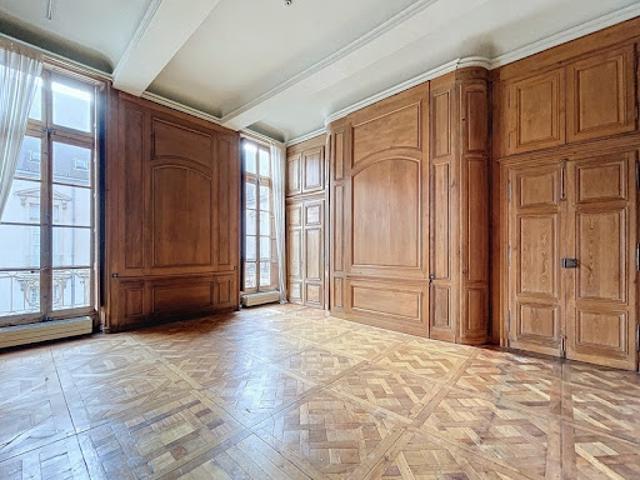 Vente Appartement 7 pièces 250 m2 Dijon
