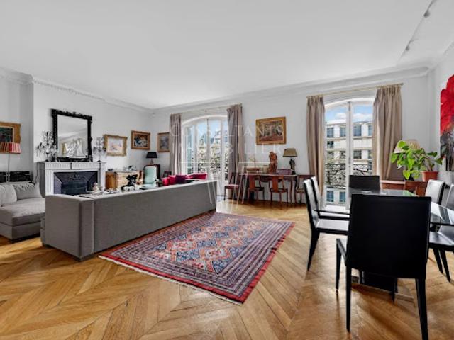 Vente Appartement 7 pièces 285.18 m2 Paris 16ème