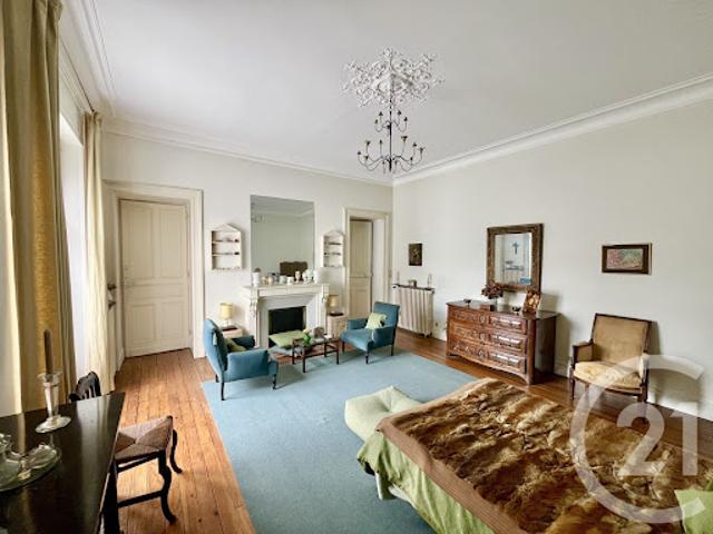 Vente Appartement 7 pièces 301 m2 Pau